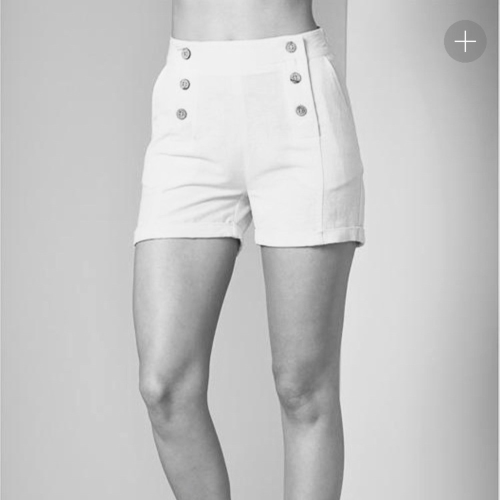 Elegant cotton Shorts!